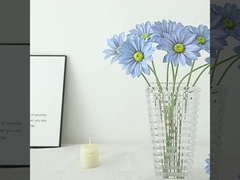 Three pieces of faux silk fabric made of summer chrysanthemum artificial flowers for home wedding de