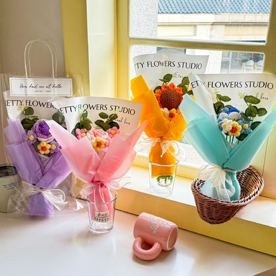 Good price Valentine's Day Gift Knitted Bouquet Handbag with Simulation Flowers in Multiple Colors online