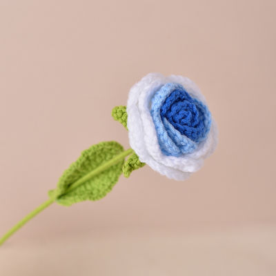 Good price Handmade Knitted Rose Artificial Flowers, Crochet Floral Bouquet, DIY Yarn Knitting, Handcrafted Hook Flower Arrangement online
