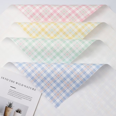 Buy Two-color checkered retro Ouya paper-wrapped flower paper checkered gift flower packaging bouquet wrapping paper wholesale materials online manufacture