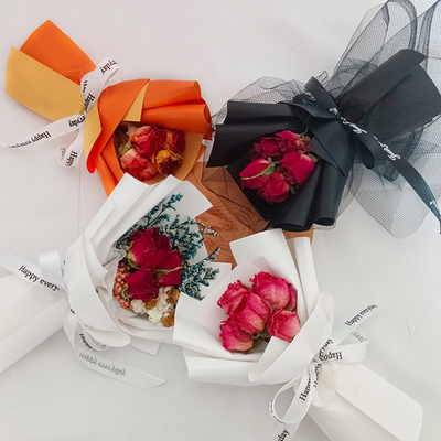 Good price INS Style Creative Mini Bouquet Natural Red Roses Dried Flowers Wedding Festival Gift 520 Love People's Day souvenir online