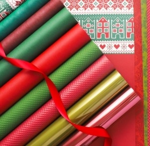 Buy Partysu Christmas Red Green Series Waterproof Floral Flower Packaging Paper Vibrant and Waterproof online manufacture