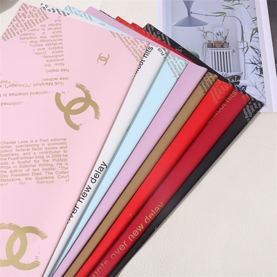 Good price European Elegance Waterproof Wrapping Paper Chic Newspaper Print Floral Gift Wrap for Bouquets online