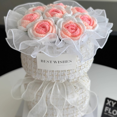 Good price Festival Flower Bouquets Knitted Woolen Flowers Eternal Flowers Knitted Roses Creative Birthday Gifts Flower Bouquets for Girlfriend and Best Friends online