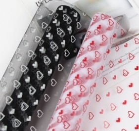 Good price Valentine's Day gift wrapping flower gauze net sweet love gauze flower wrapping paper online