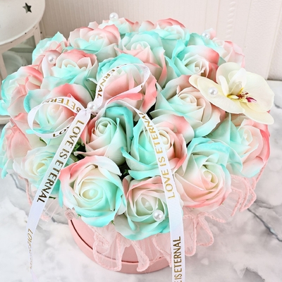 Good price Rose soap flower hug bucket gift box, Qixi Festival Valentine's Day cylindrical flower arrangement bucket, Teachers' Day flower art gift box, bouquet bucket online