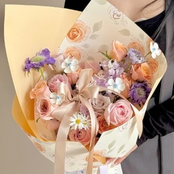 Good price 35*50cm Speacialty Paper Packaging The Ideal Choice For Eternal Night Star River Flower Arrangement online
