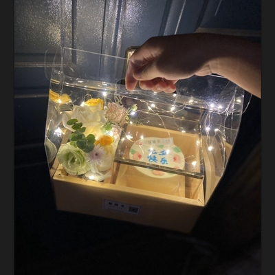 Flower cake box, transparent pvc folding fruit flower box, Valentine's Day hand-held flower arrangement box, and popular flower gift box