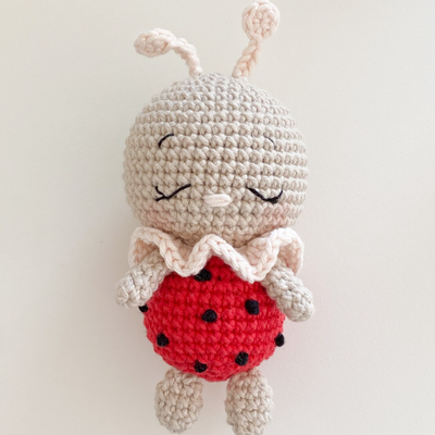 Good price Cute Mini Crochet Baby Ladybug Toy Soft Amigurumi Bee Doll with Organic Cotton Fabric PP Cotton Filling Mesh Lining online