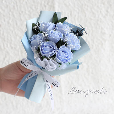 Good price Wholesale Handmade Rose Soap Flower Gift Box Bouquet With Star String Lights Eco-Friendly Artificial Soap Rose For Mother's Day Birthday Holiday Gift online
