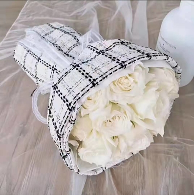Good price Luxurious Grids Pattern Flower Bouquet Wrapping Paper Fabric 150cmx50cm Florist Packing Fabric online
